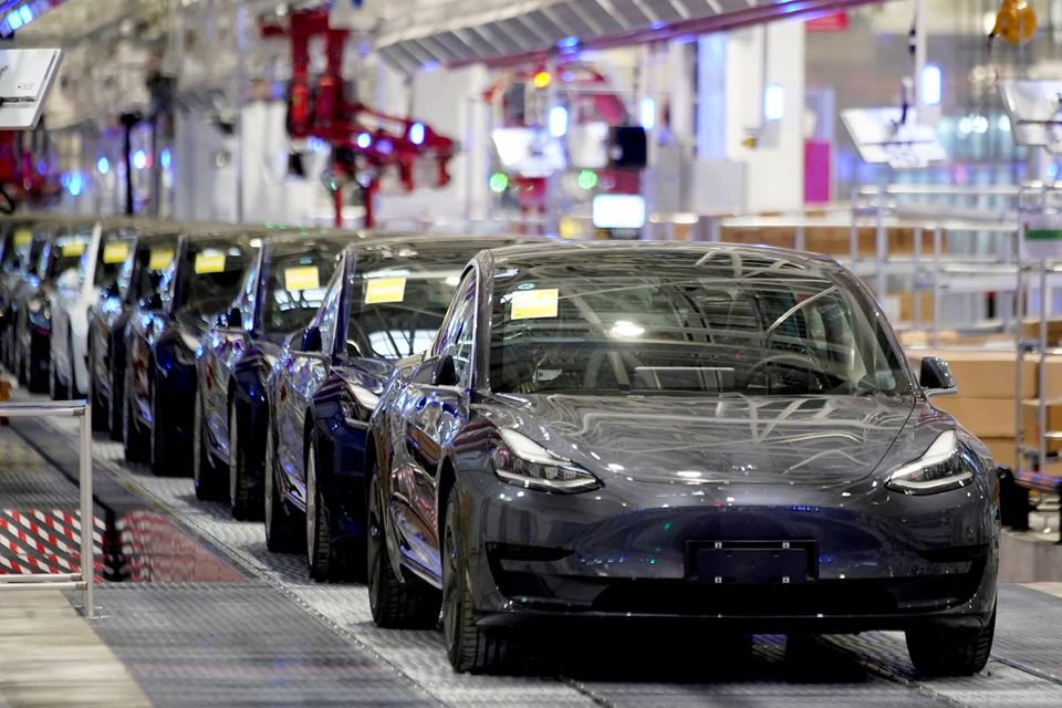 A1Tay____'s tweet photo. $TSLA July Sales Diverge: China Gains, Europe Splits

$TSLA July deliveries are showing a clear regional split.

China continues to strengthen, with sales rising for the 9th consecutive month.

Europe remains highly uneven:
France +86%
Denmark +52%
Norway -97%
Spain -81%
Italy -77%
China momentum remains strong, while European deliveries continue to vary sharply by market.
#TSLA #Tesla #EV #ElectricVehicles