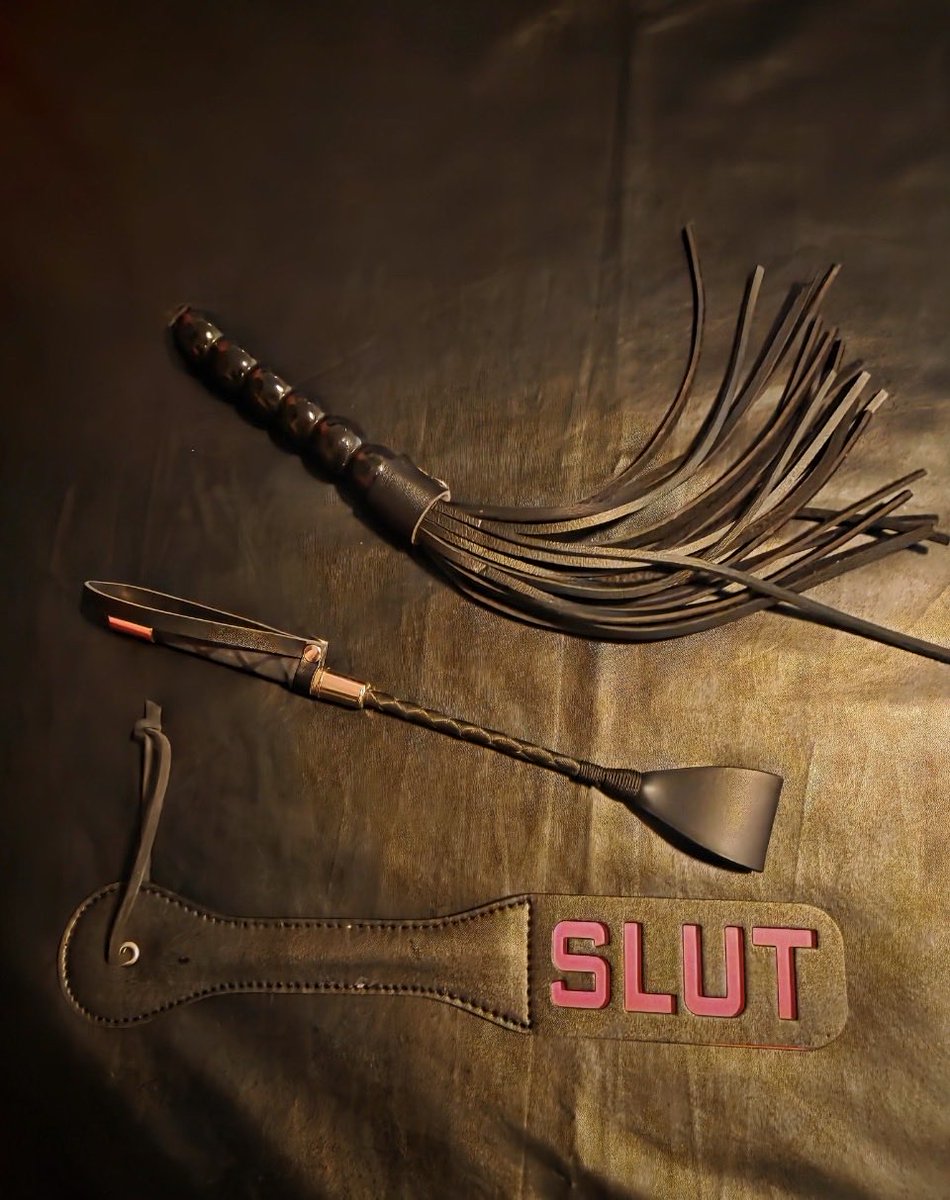 mistressDOl3's tweet photo. Give in already. 😈💋
#BDSM #BDSMCommunity #KinkCommunity #Dominant #Submissive #PowerExchange #ConsentMatters #AlternativeLifestyle #LeatherCommunity #D/s #BondedByTrust #KinkLife https://t.co/JLB0Udcpld