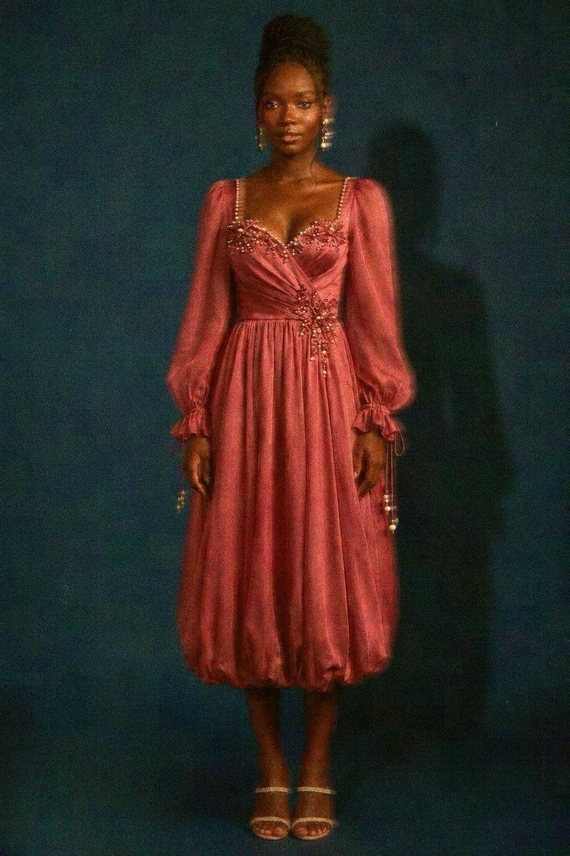ELIZEEMAX's tweet photo. Not just a dress — a statement wrapped in wine satin. ✨🍷

Vino Éclat Bubble Couture was made for the woman who walks in quietly and leaves a lasting impression.

#elizeemax #vinoeclat #couturemoments
#nigeriadesigners #nigeriafashion https://t.co/NhgERUyTML