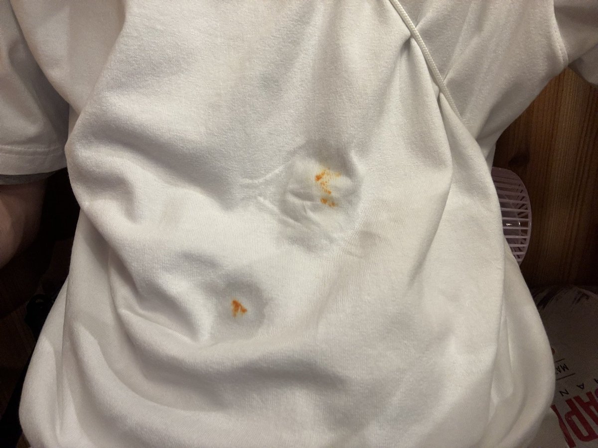 s0414k1007's tweet photo. 地元戻ったー

初めて青葉台の鳥貴族入れましたw

そして、、、、、、

ぎゃーーーーーー
白ティーにチャンジャがじゃーーープw https://t.co/Ka9vREyQ3T