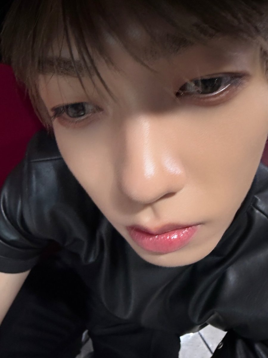 Haemin_x's tweet photo. 260805 해민 인스타

직접그렸어요
유용하게 쓰시죠🕸️🕷️🕸️

#8TURN #에잇턴 #エイトターン
#해민 #HAEMIN #ヘミン https://t.co/U8waCcepKi