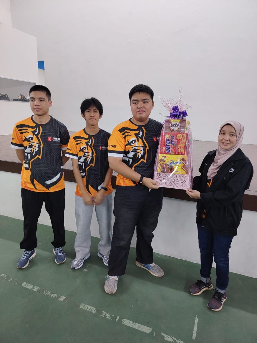 msumalaysiaFISE's tweet photo. ☀️ MySOLAR Cares: Green Innovation Competition at Kg. Olak Lempit inspired students and the community to create innovative solar-powered solutions, including DIY solar projects and solar vehicles for a greener future. 🌱
#MSUMalaysia #MSUFISE #MyPremierDigitalTech #KTPMySolar https://t.co/gi5GUlB29C