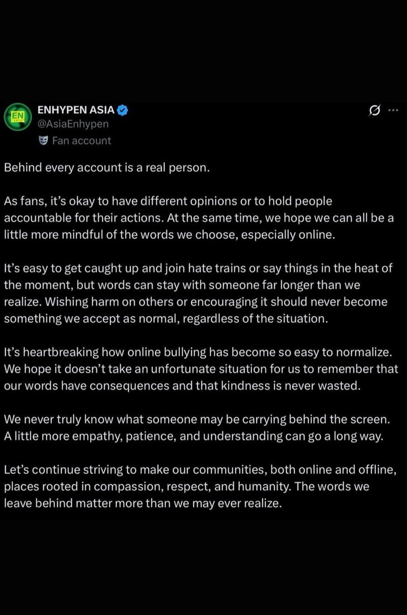 HopeHeeGirl's tweet photo. Such a hypocrite https://t.co/vrv87e1AcM