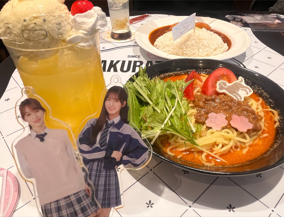 maybethetruth_'s tweet photo. 櫻坂カフェ♩ https://t.co/gFF8AhVr7C