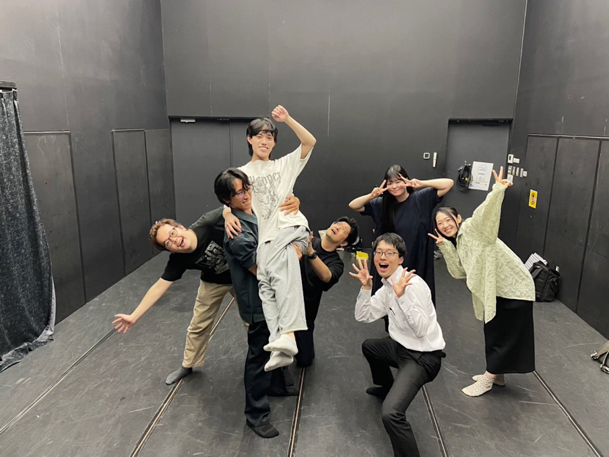 popsteptheater's tweet photo. 舞台公演『怪物』稽古順調に進んでおります！
みんなで楽しく作品をつくってます！

ご予約はこちらまで⬇️

https://t.co/CJoJxRfKwZ

 #仙台
 #演劇
 #仙台演劇
  #PopStepTheater https://t.co/IRcYjsRBXT