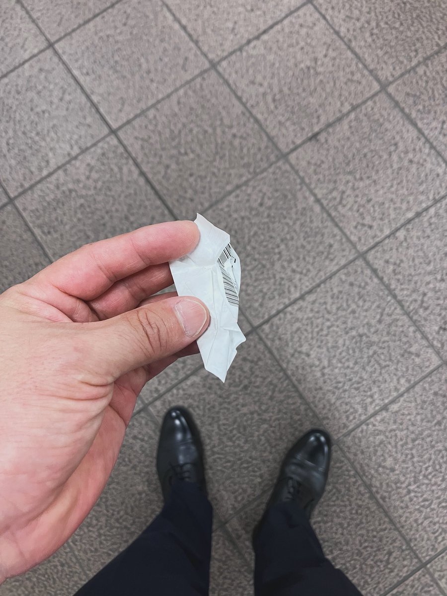 f_29_koba's tweet photo. ごみ拾いおじさん日記 DAY2019
2026年7月30日(木)
暑い🫠
#picking #garbage #sdgs
#hiroshima #ゴミ拾い
2026 hiroshima japan https://t.co/0YcPuSVMpi