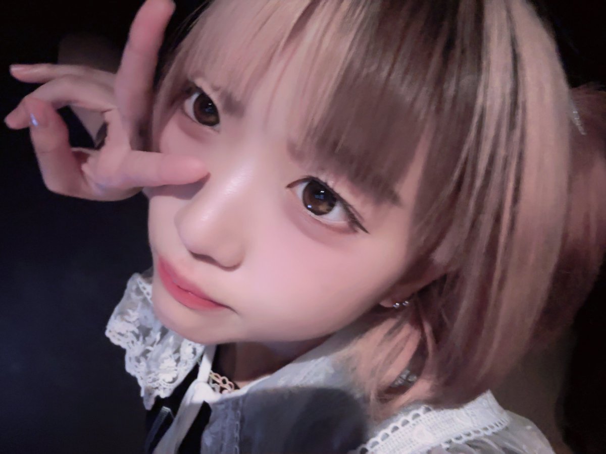 yuki_LitV1002's tweet photo. 定期ライブありがとうございました!!
3人でカバーしたり❤️🧡🤍みんなでカバーしたり❤️🧡💛🤍楽しかったですね~ん
企画はまあまあできた方だと思ってる特に英語( ^ᵕ^)
今日も一日お疲れ様でした!! https://t.co/GGc9xXPr5w