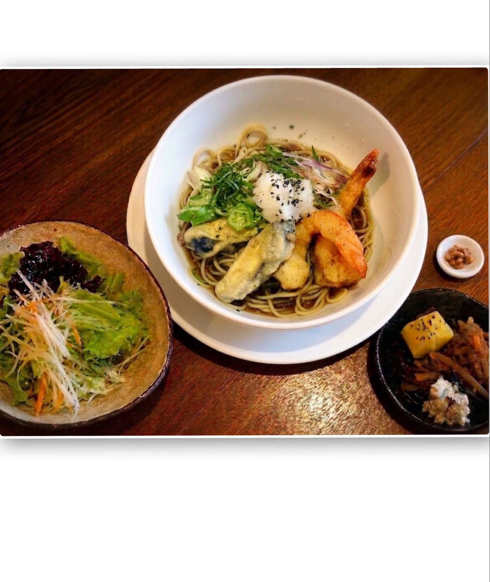 kitchen_sesame's tweet photo. 夏限定
薬膳 海老天おろし豆ヌードルランチ
金曜日よりスタートします

海老天なのに、驚くほどさっぱり！

豆100％のZENBヌードルに、鰹だし・大根おろし・香味野菜・自家製柚子麹胡椒を添えた、暑い季節にぴったりの一杯です

サラダ・お惣菜3種付き 1,500円

#蒲郡ランチ #薬膳ランチ #夏限定ランチ https://t.co/5Ii50qINbH