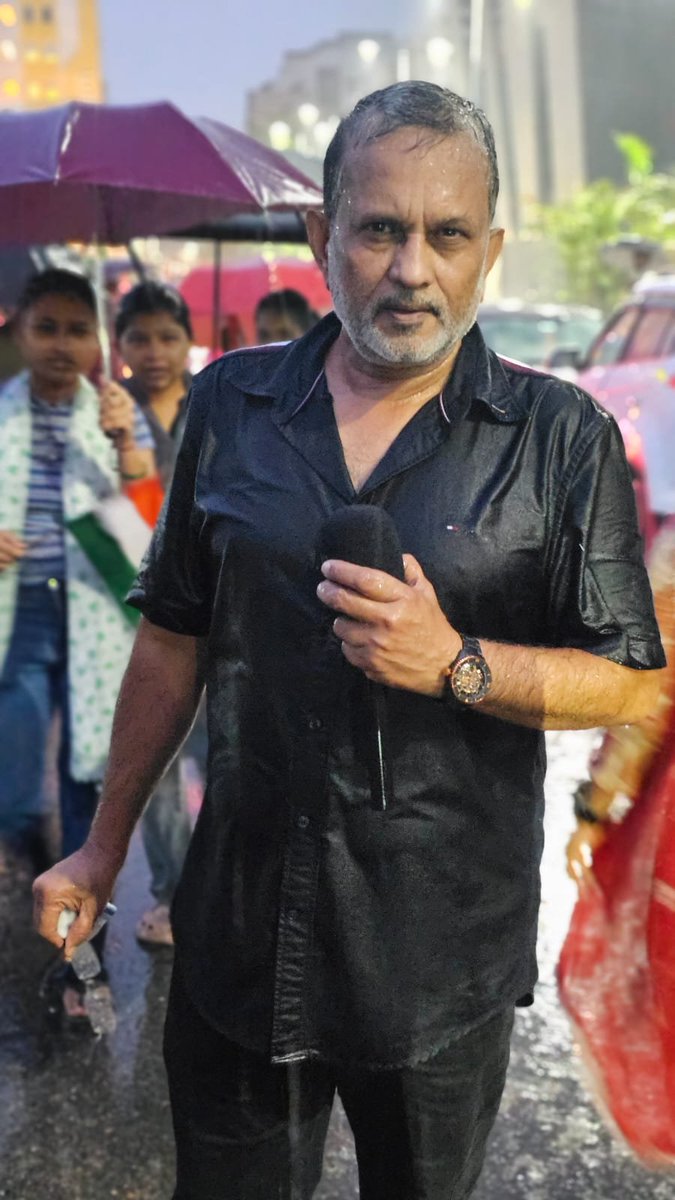 ajitanjum's tweet photo. रांची की बारिश में छात्रों के आंदोलन की रिपोर्टिंग. https://t.co/DWCdbL5Cy0