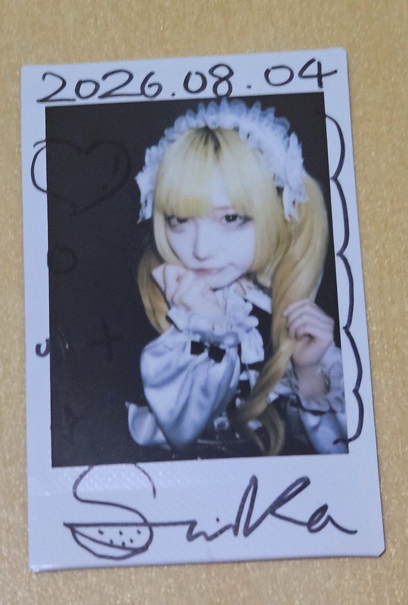 ysg0113's tweet photo. #すいかわいいじゃん 아~ 스이카 오랫만이네요! 그제 왕도 스이카를 보러 갔었어야 하는데.. 생탄 셋리 올라온 거 보고 확 끌리는 왕도 곡은 또 아니어서 안 갔던 거긴 하지만.. ㅠㅠ  예전에 캣치폰즈가 왕도 그룹이었지요? https://t.co/OGkBRF1cWN