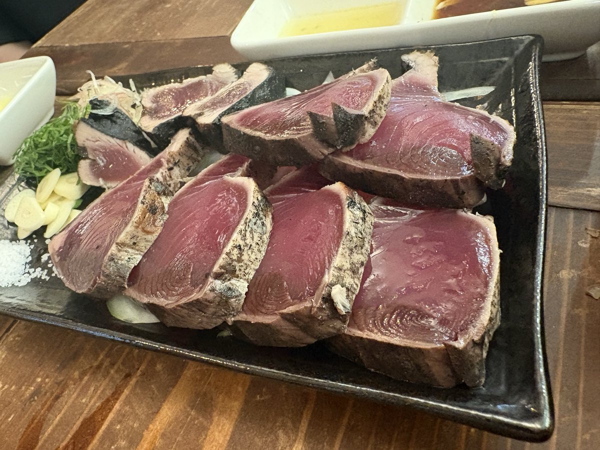 aracchi790123's tweet photo. 本番後打ち上げの店探しのため本山駅辺りを散策していたらクラリネットの音が🎶
覗いてみると、知ってる顔が🤩岡林和歌さんが❗️旦那様のお店が本山にオープンしたって随分前にSNSで拝見してて行きたいな！と思ってたお店が✨で打ち上げ🍻

ご当地物も頂けて、どれを食べてもウルトラ美味かった🤤 https://t.co/cXWAK2fbp4