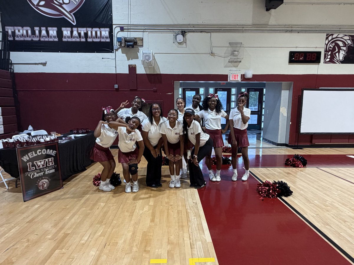 pcosme1908's tweet photo. Upperclassmen orientation is happening TODAY- 9am to 12noon. Be sure to stop by, grab your Chromebook, get your new student ID 📸, &amp; meet some of our Trojan cheer &amp; SGA students!!! #TrojanPride https://t.co/q8vK7gCDVW
