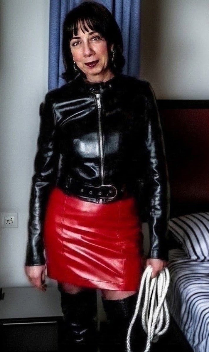 fetishgirlsuk's tweet photo. Ariella in the hotel room dressed in black and red #leather but what has got planned #leatherjacket #leatherfetish #leatherskirt #kinky https://t.co/cQ6p22siP2