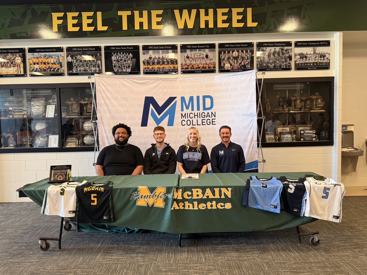 MidMichWbb's tweet photo. Introducing Peyton Grant from Mcbain high school!

3 level scorer that has the ability to impact the game at a high level with the basketball in her hands or off the ball without it. 

Peyton accumulated over 70 wins, was a D3 2nd team all state player, 3x all conf. &amp; all area! https://t.co/eSprz1I6hj