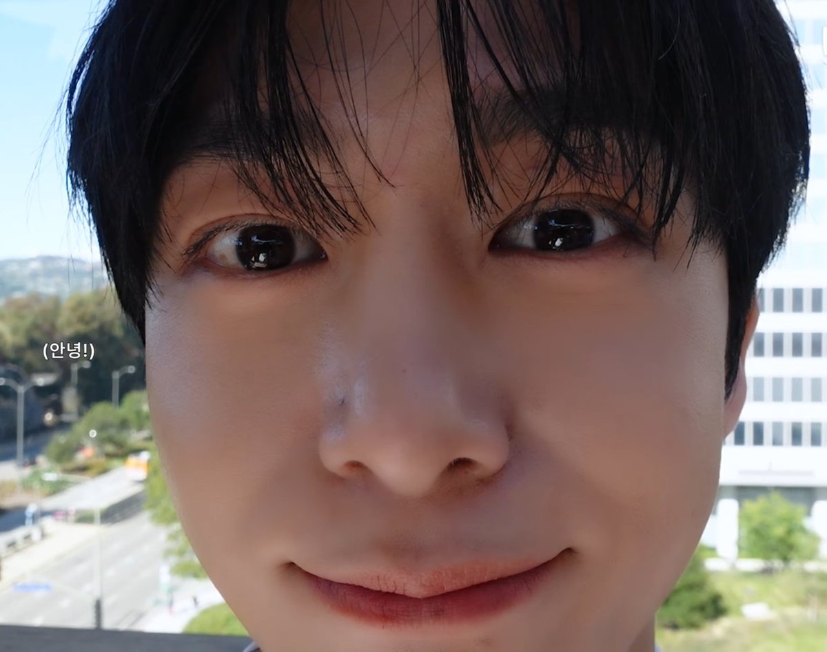 HyungwonThings's tweet photo. he looks so soft and round like a little mochi https://t.co/xmqAvAOsOp