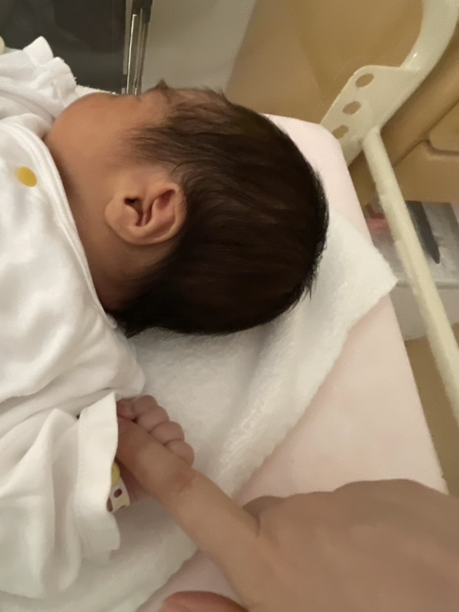 irodori_87's tweet photo. 私事の報告で恐縮ですが先週無事に出産しました…！！👶🏻母子ともに健康です🙌🏻
壮絶な体験でしたが我が子を見たらそんな疲れも吹っ飛ぶくらい愛おしいです😭
気にかけてくださったフォロワさんありがとうございました✨️子育て頑張るぞ💪🏻 https://t.co/5f3eRcaCOF