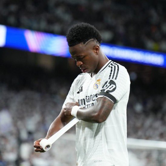 MadridXtra's tweet photo. 🚨💣 BREAKING: Real Madrid’s FINAL OFFER TO VINICIUS JR HAS BEEN MADE!

• 22M NET FIXED
• This could rise to €24M with BONUSES

Arsenal are PREPARED to give him ANYTHING he wants. @La_SER https://t.co/ouwCxlHiM0