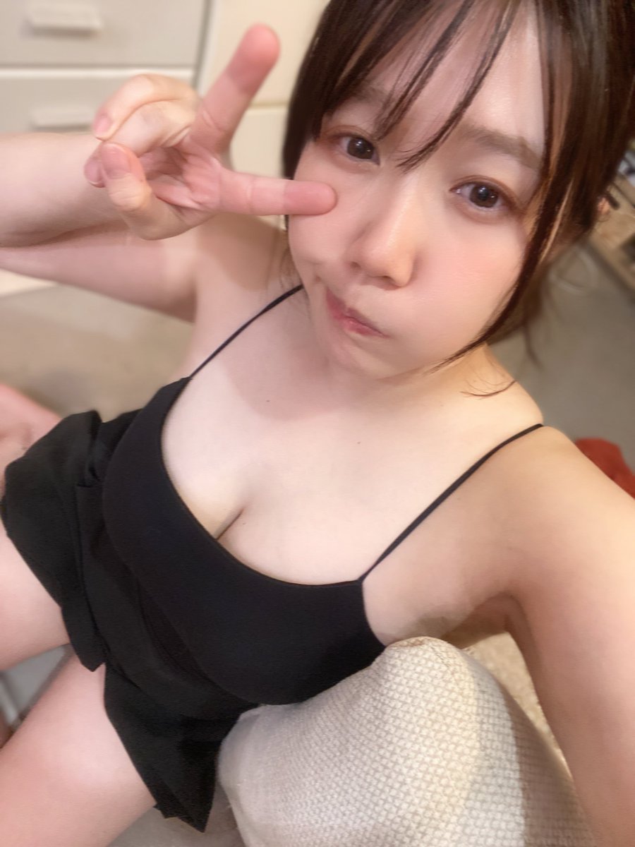 _i7ri_'s tweet photo. みんな好きそうな格好 https://t.co/n9CbsC4ZAA