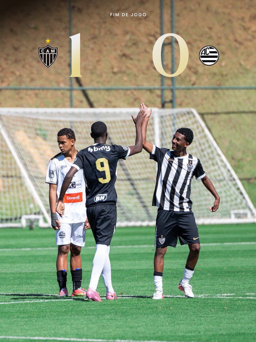GaloNaBase's tweet photo. FIMMMMMM DE JOGO! 🖤🤍
Atlético 1x0 Athletic!
Os #CriasDoGalo vencem mais uma na Cidade do Galo, seguem invictos e se isolam na liderança do Campeonato Mineiro Sub-15.
⚽️ Maurinho marcou o gol da vitória!
#CampeonatoMineiroSub15 #CAMxATH https://t.co/okzzgTnlHf