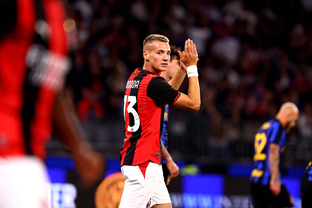 MilanPosts's tweet photo. 🗣️ Amorim spoke to Sky Sport: "I evaluate Leao the same way I evaluate Nkunku, Camarda and everyone else. Camarda ran an incredible amount today. I'm seeing players who are improving." https://t.co/KkSxI2ut74