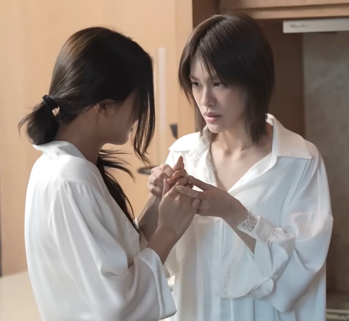 ZEIIK_Ss's tweet photo. ดุผ่านสายตาเว่ออะ พี่มี่เก่งจัง

MOONSHADOW SPECIAL EP
#MoonshadowSeriesSpecial https://t.co/ScjgzyjXmA