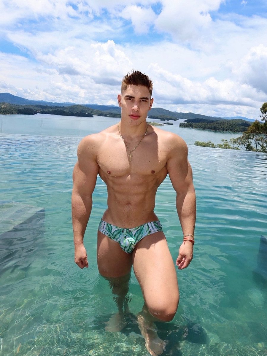 Johanrinconfit's tweet photo. 🥵😍 https://t.co/JNnohimtkS
