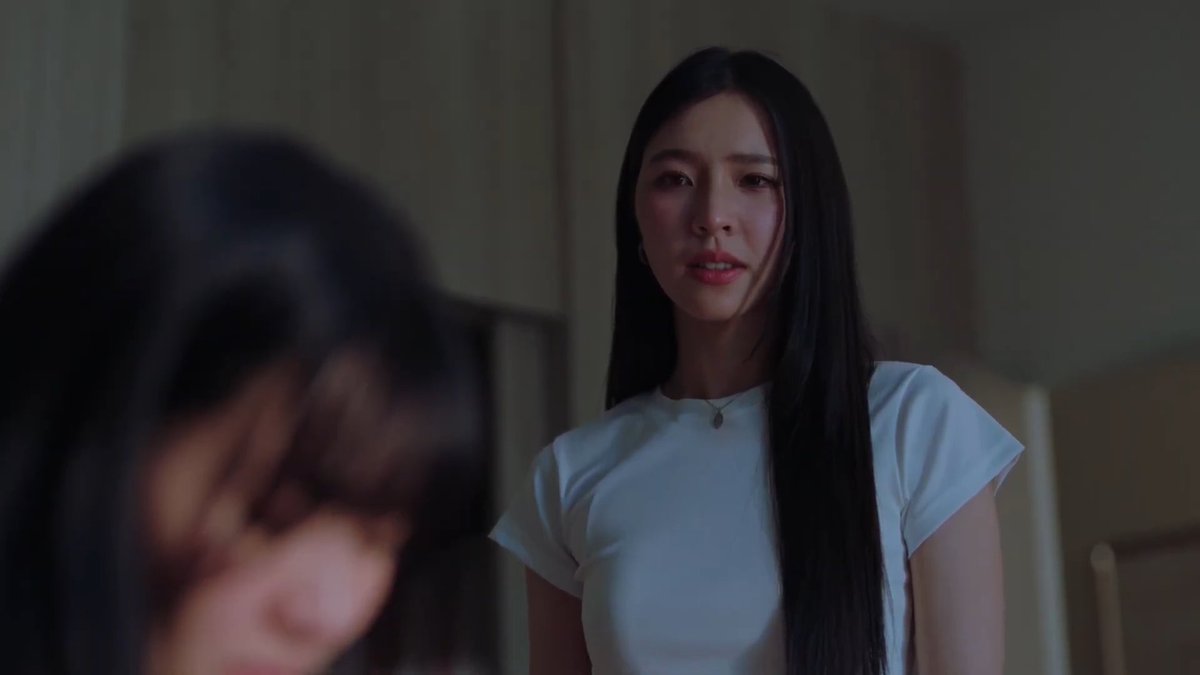 ayaorapan's tweet photo. เพื่อนหายไปหลายวัน เราก็เป็นห่วงนะ
แล้วมาเจอแบบนี้ ก็ช็อกไปอีก 
ทำไมน้องไอเป็นแบบนี้ไปได้หล่ะ 🥹
“แกรู้ว่าใช่มั้ย ว่าเราพร้อมช่วยทุกอย่าง” 

AI GIRL EPISODE SIX
#AIGirlEP6 https://t.co/sN6B3IjPnD