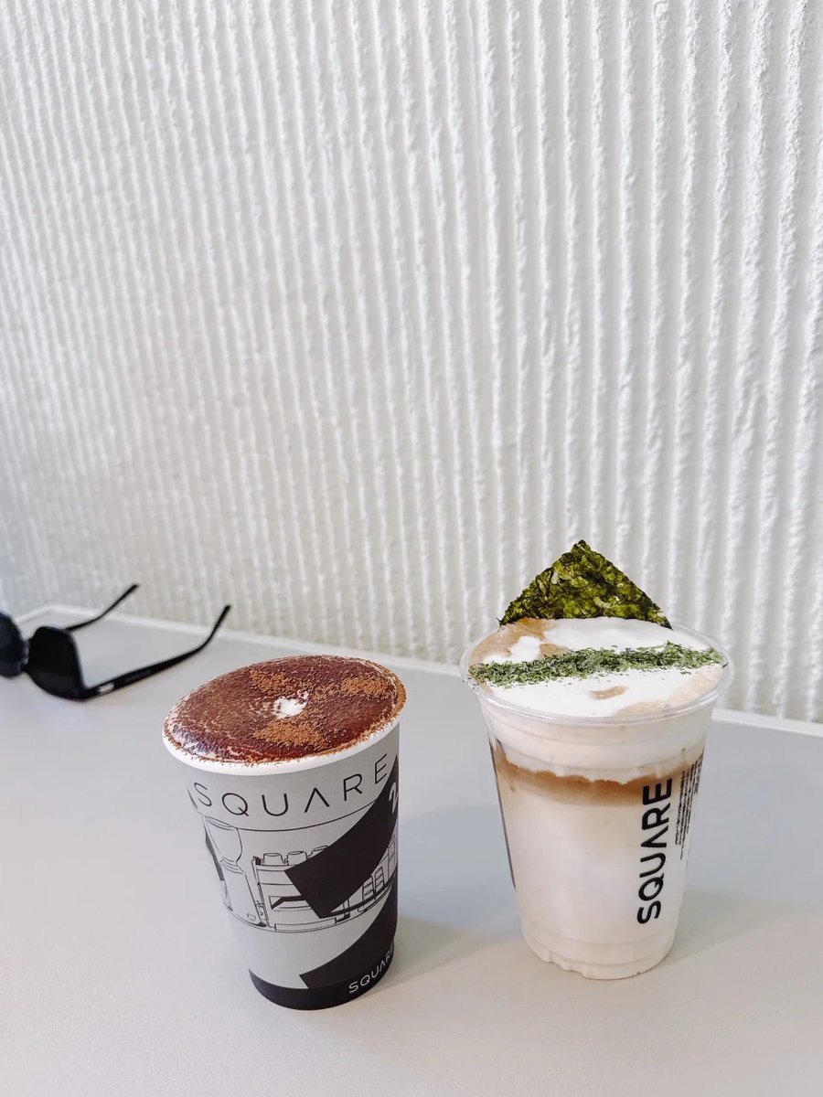 Velvet1Dusk's tweet photo. A Korean-style minimalist creative café in the East Village, New York. https://t.co/XgZchsI92G