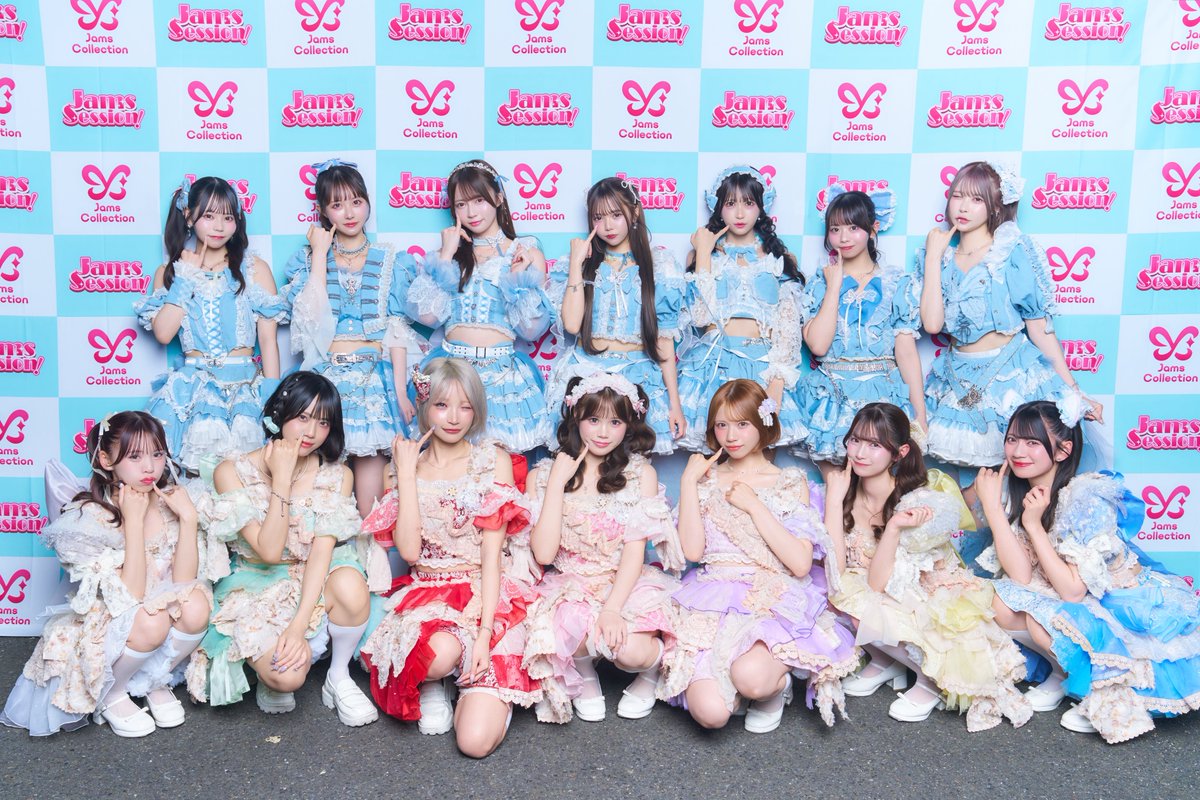 JamsCollection's tweet photo. 🍧ジャムズセッション!! ~夏休みSP~🍧

ご出演していただいた皆さんと⸝⸝⸝♡︎➊
#ジャムズ
#アップダンスリリー
#アルファプラス
#マイディア
#ラストシーン https://t.co/R3G44za8Qo