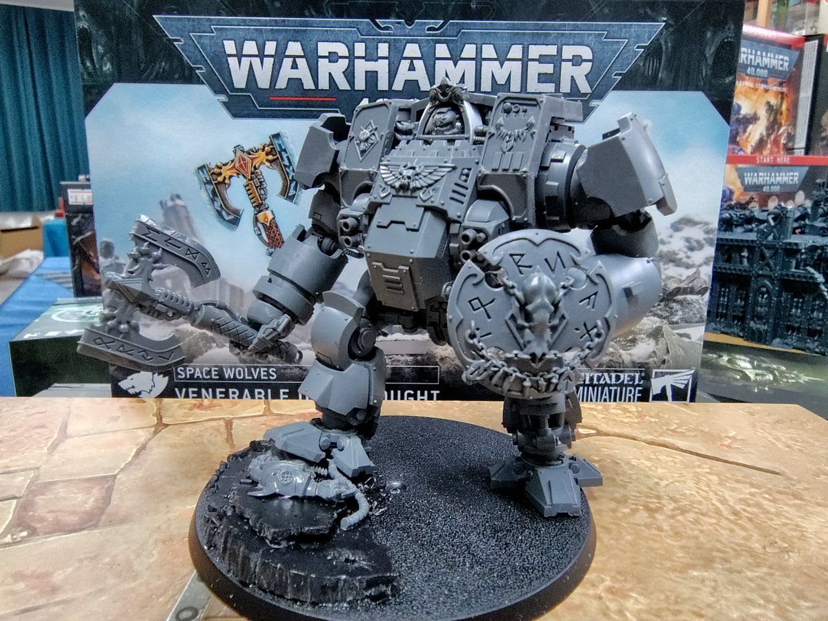ProjectMf2's tweet photo. （＾皿＾）盾装備、それは男のロマン(笑)♪

#ウォーハンマー　#WH40K #キルチーム https://t.co/ZIEiKuhyKw
