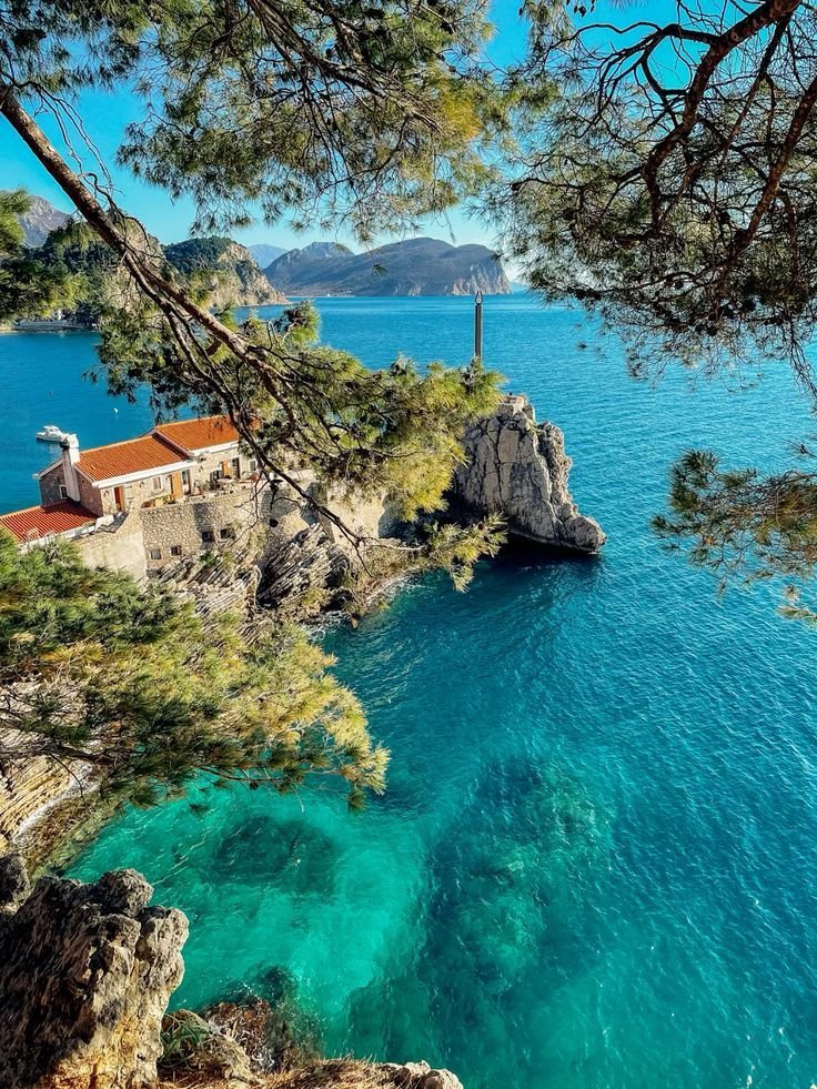 hazeandvine's tweet photo. Montenegro, Southeastern Europe https://t.co/TEU28Ay37Y