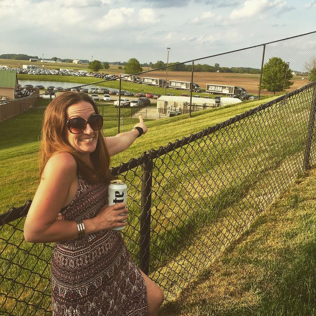 inguyfitguy's tweet photo. Hot Indiana #Soccermom #milf https://t.co/QeBW1OMivk