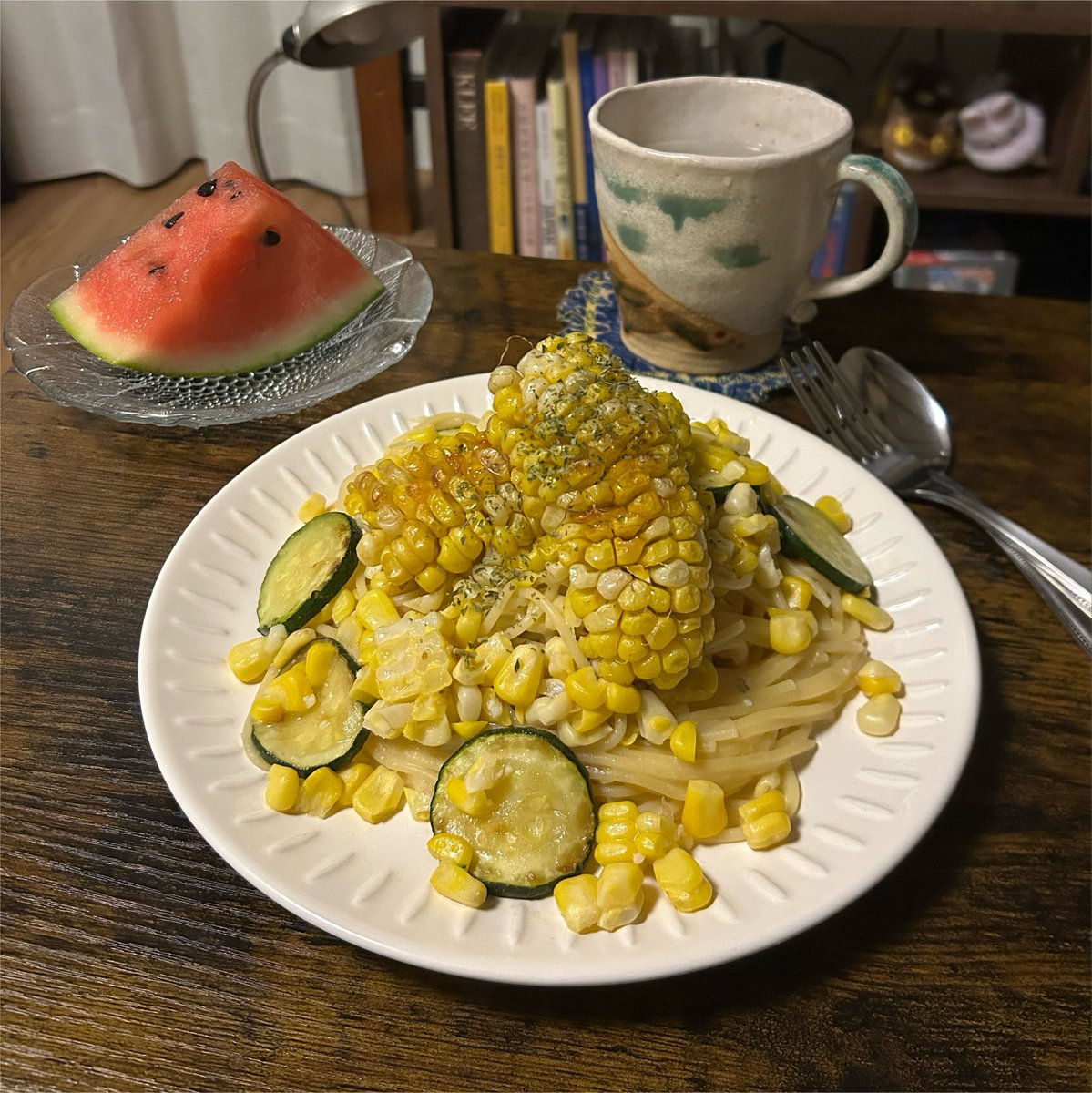 sumirn12's tweet photo. あまりにもなつ🌽🥒🍉 https://t.co/zFhmQ7WcZR