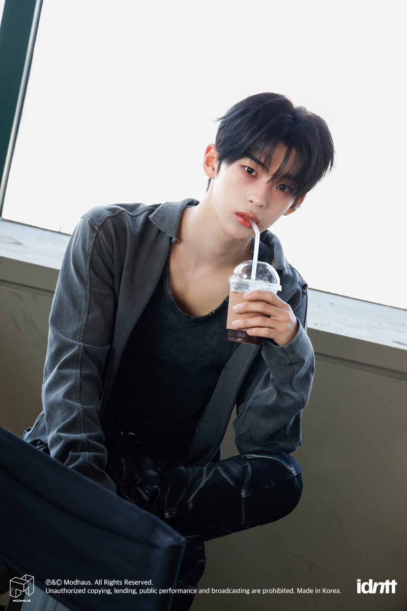 id1_feed's tweet photo. 📷 - 260805

<Kids Return Mv behind part 3>

#idntt #아이덴티티
#KimDoHun #김도훈 https://t.co/VgjuqBvP0e