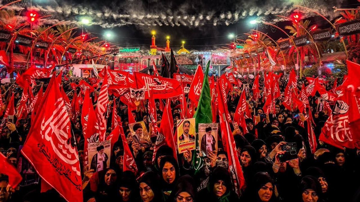 Mahdi_Yar88's tweet photo. دلتنگیِ بعدِ اربعین، شروعِ یه عهدِ جدیده. عهدی که تا وقتی حسین (ع) هست، ما هم هستیم. #پرچم_سرخ https://t.co/rhSNjf35cn