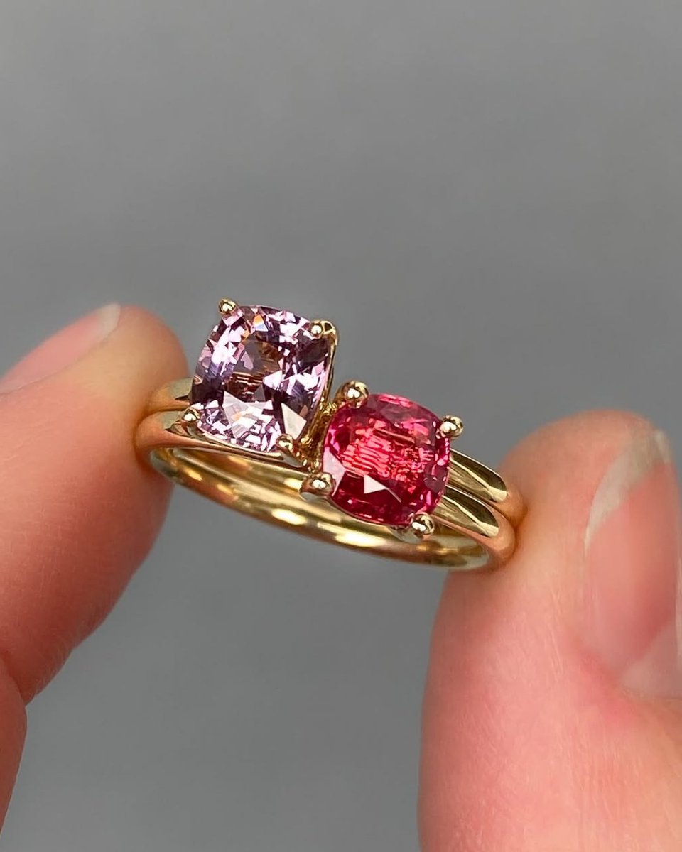 ganoksinproject's tweet photo. IG manonherrewijnen
Two stones, one unforgettable statement. 💍✨ A dual-stone ring celebrates contrast, connection, and individuality, bringing twice the brilliance to a single design.
#duostonering #ringdesign #finejewelry #jewelrylover https://t.co/KAwOPuUsrE