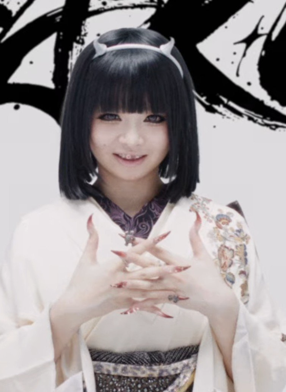 hanashiteru's tweet photo. asha with the nails and the devil horns
little rascal coming to get all of us https://t.co/yY7srhanui
