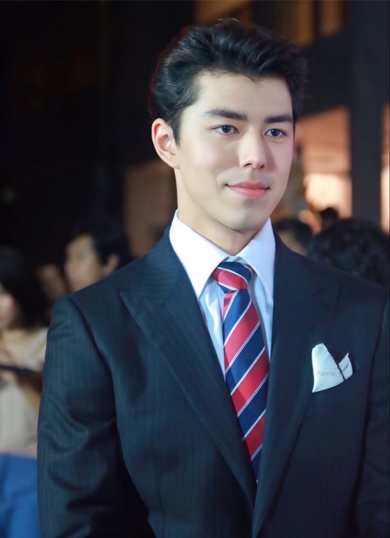 LalalanLune's tweet photo. 🧏🏻ดีใจที่เจอ 

🧏🏽เช่นกันใต้ฝ่าพระบาท 

🧏🏻ที่จริงต้องฝ่าบาท ใต้ฝ่าพระบาทสงวนให้กษัตริย์ 

🧏🏽โอ้ววว ขอบคุณที่สอนมารยาทนะ

🧏🏻เพราะนายจะเป็นต้องเรียน 😾 https://t.co/n4mtOq3hUo