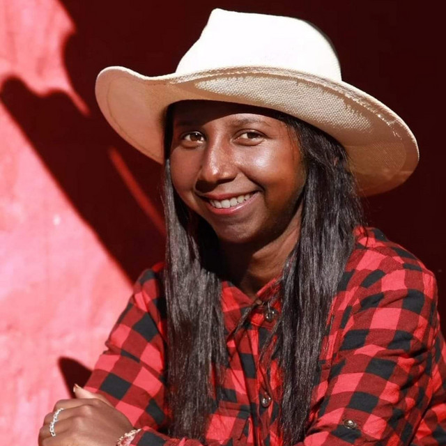 poptime's tweet photo. Maria José Mendes Maria, a Menina da Bota, oficializou sua candidatura a deputada federal por Minas Gerais. https://t.co/WWGBzSVYIN