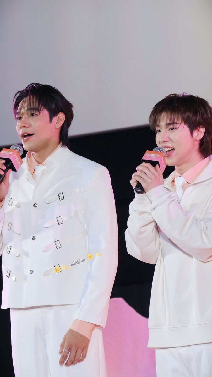 MinifaN8389's tweet photo. ขอบคุณพี่อาทิตย์และน้องดาวตกมากๆที่ทำให้ได้รู้จักน้องเงินและน้องโอ๊ต 
ขอบคุณน้องเงินและน้องโอ๊ตที่แสดงเป็นพี่อาทิตย์และน้องดาวตกได้สมบูรณ์แบบที่สุด เก่งมากๆเลยนะคะ น้องทั้ง2คนควรค่าแก่การได้รับความรักจากทุกๆคนจริงๆ วันนี้ประสบความสำเร็จไปอีกขั้นแล้ว ภูมิใจในตัวเองและยิ้มได้เยอะๆเลยน๊า 
ไม่ขอให้จำชูก้าคนนี้ได้แต่ขอแค่ให้ยืนอยู่ตรงนี้ให้ชูก้าคนนี้ได้รักก็พอแล้ว จะซัพพอร์ตอยู่ในพื้นที่เล็กๆตรงนี้เสมอ 
ยินดีที่ได้รักนะคะเงินโอ๊ต  🩵🤍💞

SPECIAL MOMENT ARTHITDAOTOK
#TheSunFromAnotherStarSpecialEpisode
#ngernnn #oattrttt #ngernoat