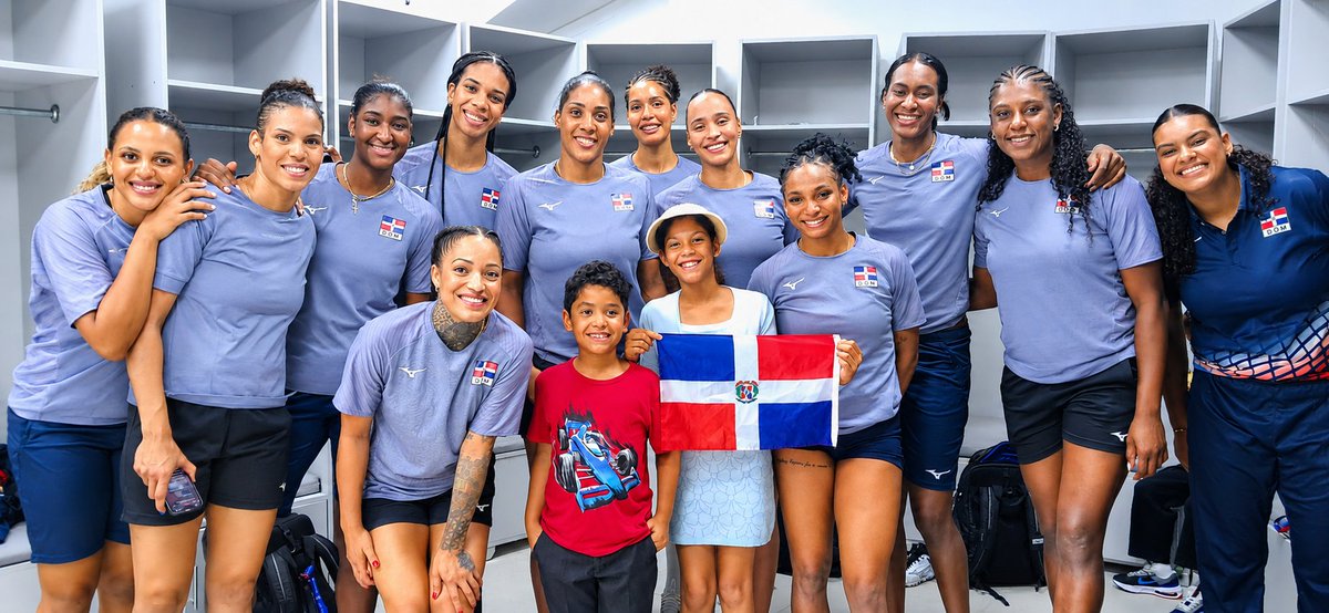 milagrondon's tweet photo. Felicidades a nuestras Reinas del Caribe, orgullo dominicano.
#ReinasDelCaribe
Mis niños Ian y Leah están Felices. https://t.co/28bG8qEFP2