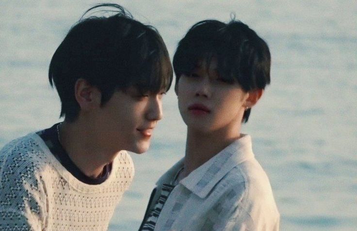 subzzn's tweet photo. 🌊 🏖️ 👨‍❤️‍👨 https://t.co/NWbbV1HSQ9
