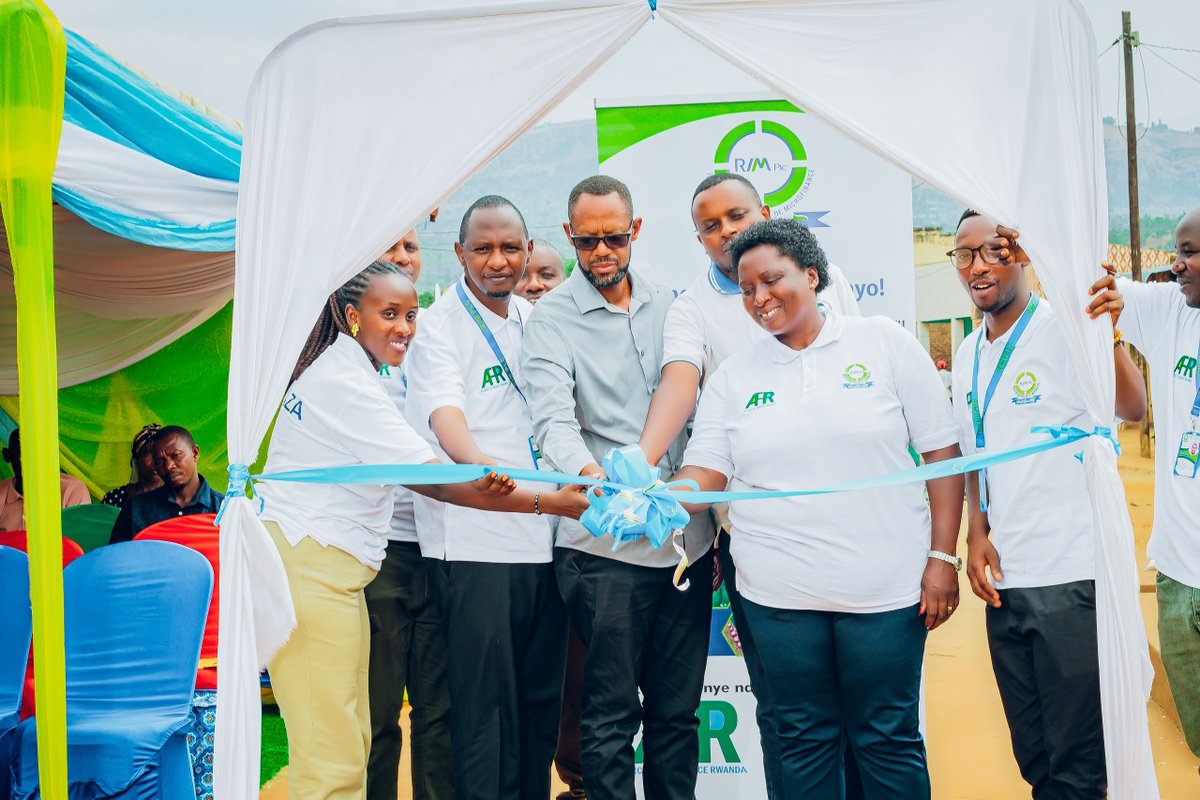 rim_plc's tweet photo. RIM Plc successfully launched the Kwihaza Loan Product in Huye, Rutsiro, Gicumbi and Kirehe, in partnership with @AFRwanda 

The product offers 12% financing to MSMEs in tomato, onion, avocado, passion fruit and fisheries value chains, promoting financial inclusion and growth. https://t.co/cnqusfDL4c