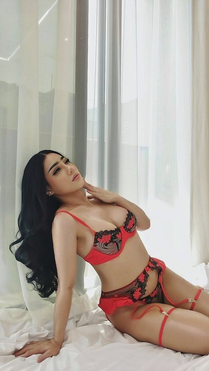 specifey's tweet photo. #ladyboy_khobar 
#ladyboy_dammam 
#ladyboy_both_khobar https://t.co/9U5E5Kon2B