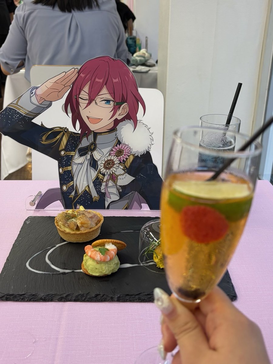 mei__65_'s tweet photo. アレルギーでガレット食べられないので、七種と茶しばいてきました
か・ん・ぱ・い✨✨ https://t.co/3HqLPZXDnE