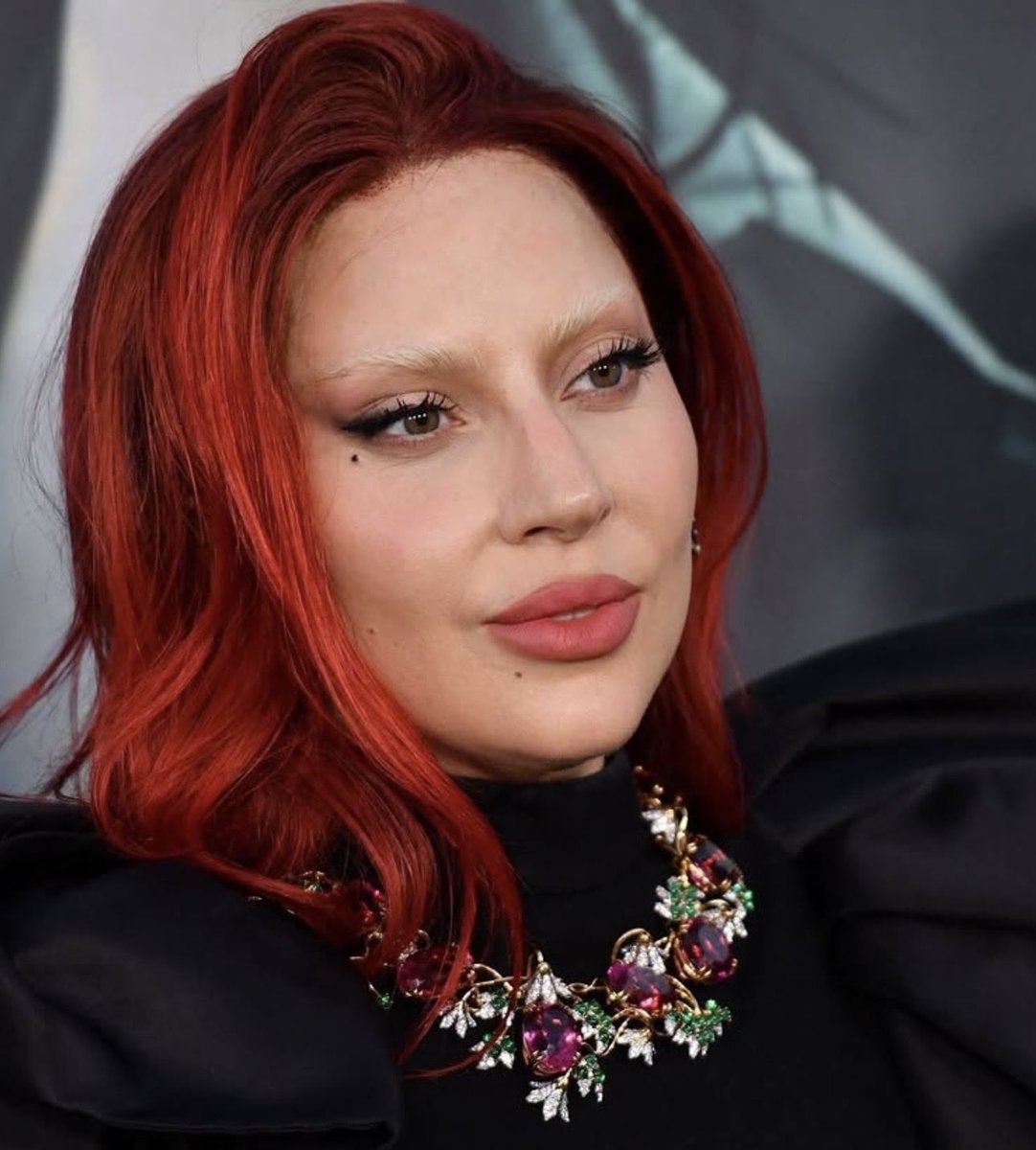 gaga2026br1's tweet photo. A mulher mais linda do mundo 👇🏼 https://t.co/BzAnrQuUeY