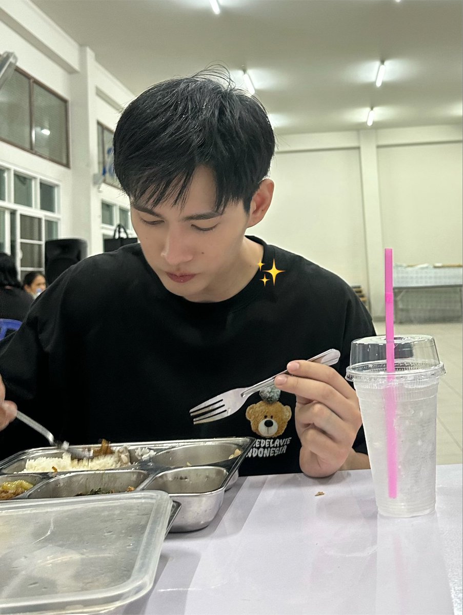 dearrrak's tweet photo. food tastes better when you’re with your favorite person 🤭

The Grim Lover Q20

#รักลืมตายQ20 #poohpavel #ppoohkt #pavelphoom https://t.co/zsP8aoQBQq