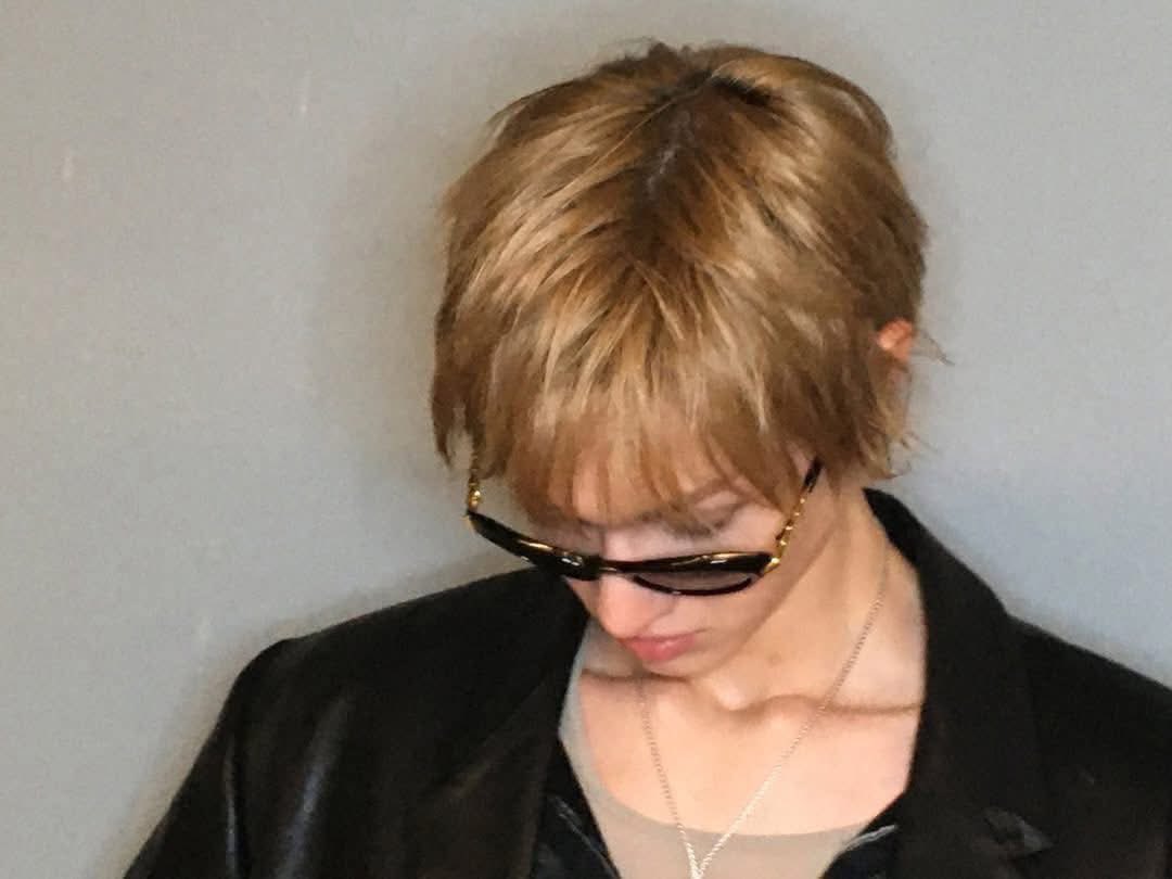 celestiakaph's tweet photo. @martinmetricsvn MARTIN EDWARDS proves that true charm comes from within. MAGNETIC CHARM says it all.
MARTIN BRINGS THE SPARK
#MARTINRockStar
 #MARTIN #마틴 https://t.co/T1nVphCWEc