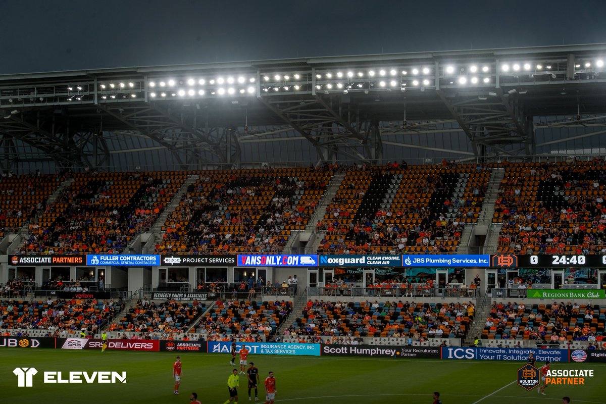 Noxguard_US's tweet photo. Proud associate partners celebrating the Dynamo vs. Austin FC match. Just like great teamwork on the field, our top tier DEF drives peak efficiency, cuts emissions, and keeps heavy-duty engines performing at their absolute best.

#noxguard #DEF #Houston #Dynamo https://t.co/2rj7WnhRQ6
