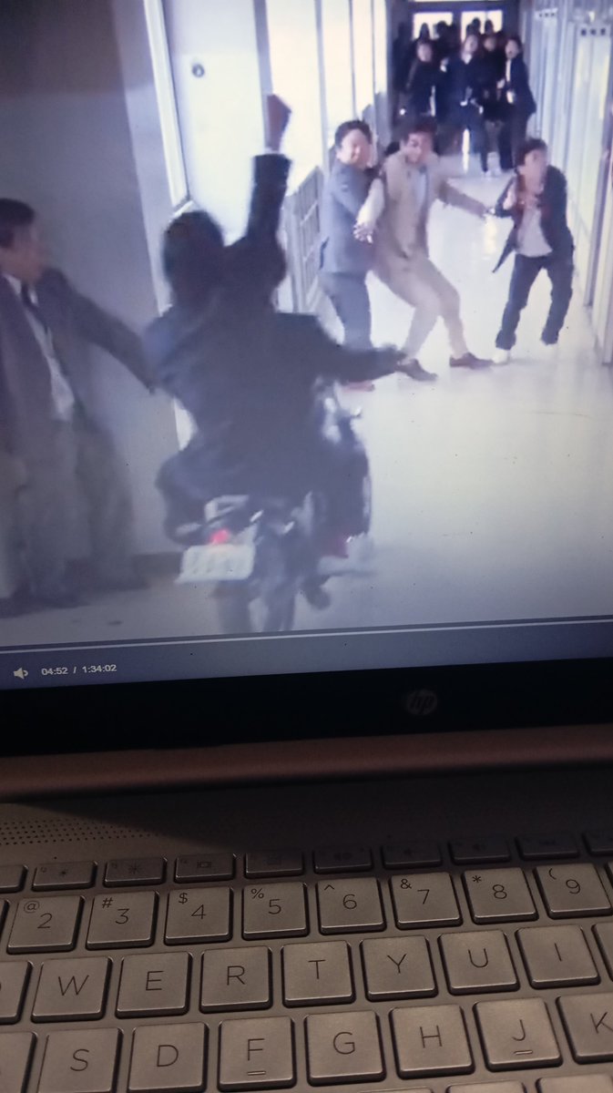 flirmwaisy's tweet photo. The real bawa motor ke sekolah https://t.co/CUh9HGb3t1